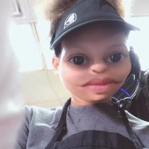 Meet your Posher, Jasmine